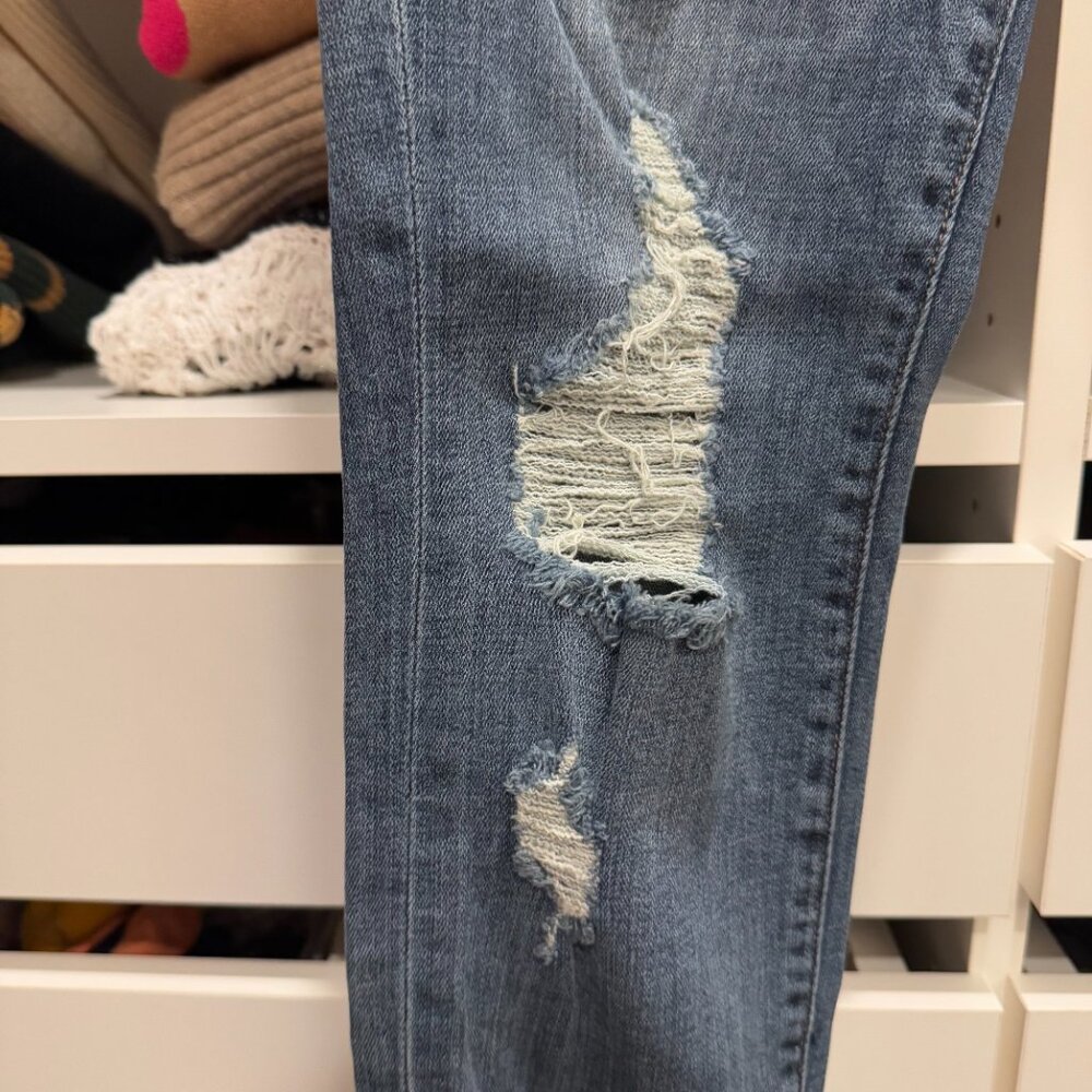 Good American Good Waist Cropped Jeans - Picture 9 of 16